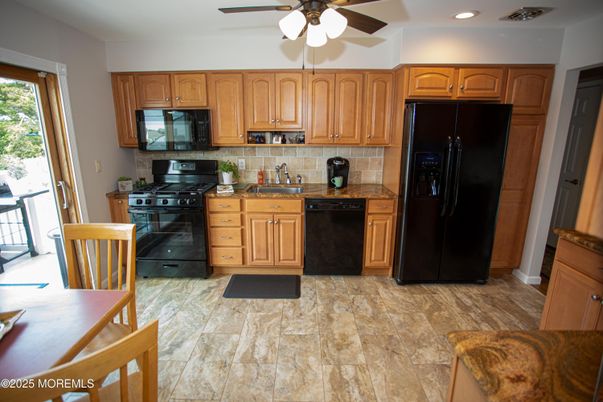 Interior, Kitchen, Recessed Lighting