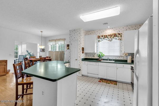 Dining room, Interior, Kitchen, Pendant Lights