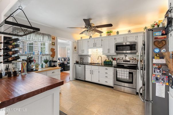 Interior, Kitchen, Stainless Steel Appliances