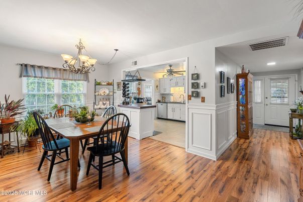 Chandelier, Dining room, Interior, Kitchen, Recessed Lighting, Wood Texture Flooring