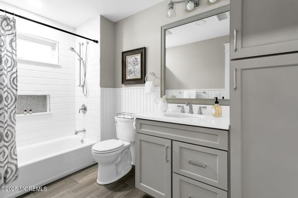 Bathroom, Interior, Wood Texture Flooring