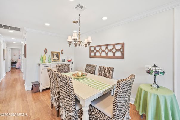 Chandelier, Dining room, Interior, Recessed Lighting, Wood Texture Flooring