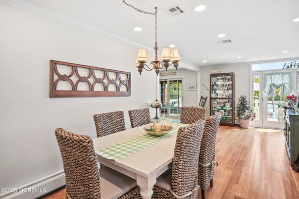 Chandelier, Dining room, Interior, Recessed Lighting, Wood Texture Flooring