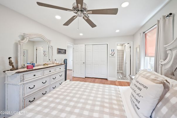 Bathroom, Bedroom, Interior, Recessed Lighting, Wood Texture Flooring
