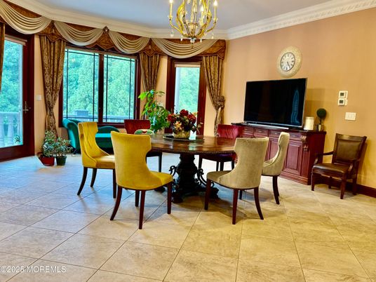 Chandelier, Dining room, Interior