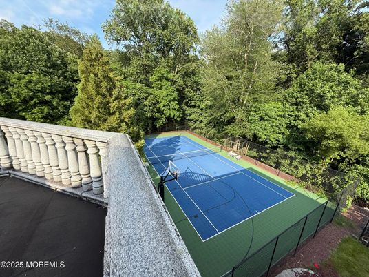 Exterior, Tennis Courts