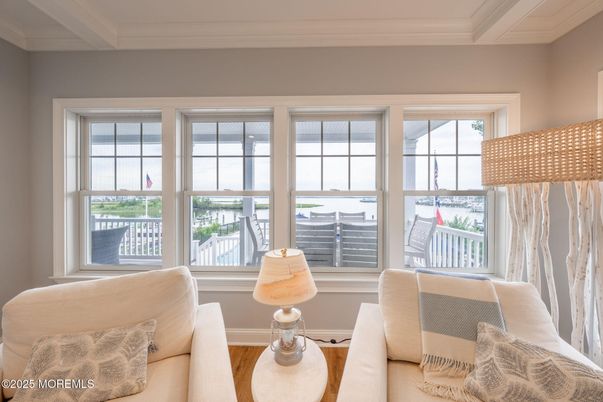 Interior, Living room, Water