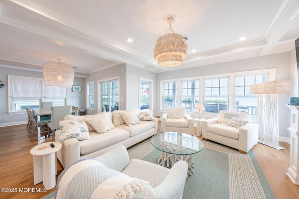 Chandelier, Dining room, Interior, Living room, Recessed Lighting, Water, Wood Texture Flooring