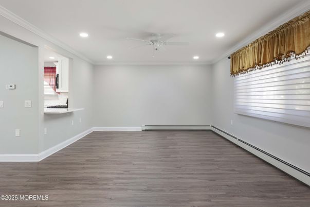 Empty room, Interior, Recessed Lighting, Wood Texture Flooring