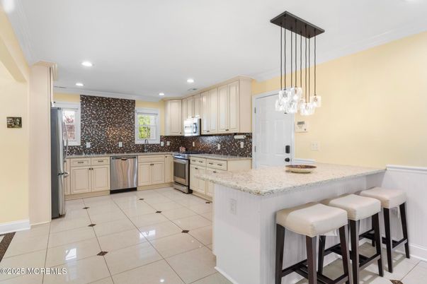 Interior, Kitchen, Pendant Lights, Recessed Lighting, Stainless Steel Appliances
