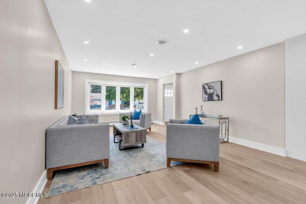 Interior, Living room, Recessed Lighting, Wood Texture Flooring
