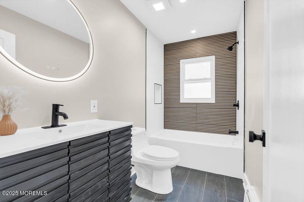 Bathroom, Interior, Recessed Lighting, Wood Texture Flooring