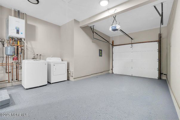 Garage, Interior, Recessed Lighting, Washer