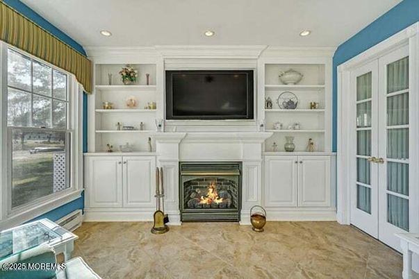 Fireplace, Interior, Recessed Lighting