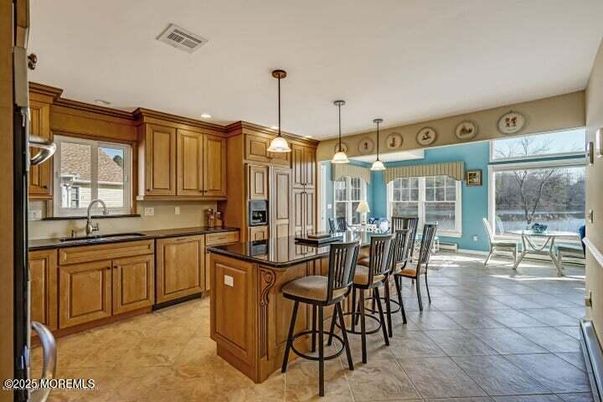 Dining room, Interior, Kitchen, Pendant Lights, Recessed Lighting, Stainless Steel Appliances