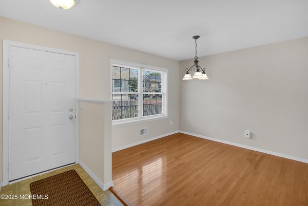 Empty room, Interior, Pendant Lights, Wood Texture Flooring