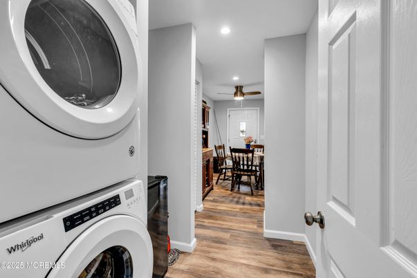 Dining room, Interior, Recessed Lighting, Washer, Wood Texture Flooring