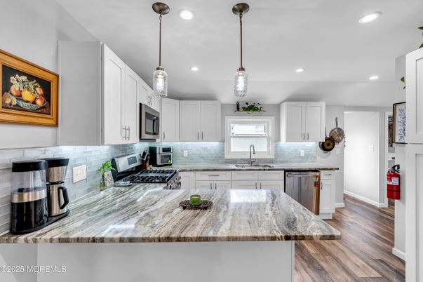 Interior, Kitchen, Pendant Lights, Recessed Lighting, Wood Texture Flooring