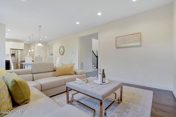 Dining room, Interior, Kitchen, Living room, Pendant Lights, Recessed Lighting, Stainless Steel Appliances, Wood Texture Flooring