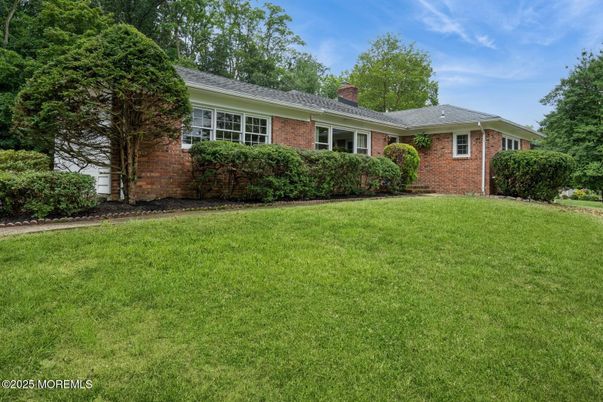 Backyard, Exterior, Facade, Brick Facade, Ranch