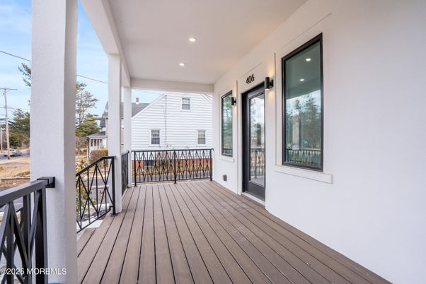 Exterior, Recessed Lighting
