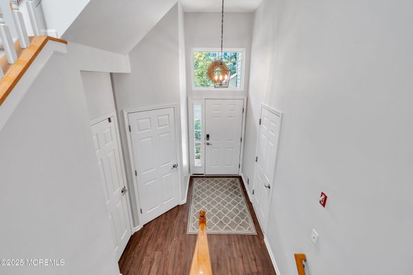 Interior, Pendant Lights, Wood Texture Flooring
