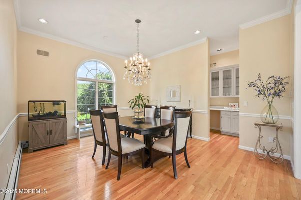 Chandelier, Dining room, Interior, Recessed Lighting, Wood Texture Flooring