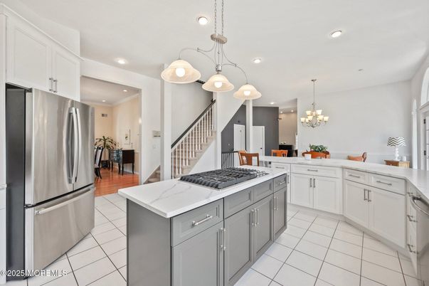 Chandelier, Dining room, Interior, Kitchen, Pendant Lights, Recessed Lighting, Stainless Steel Appliances