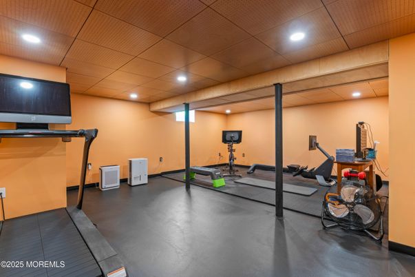 Fitness Equipment, Interior, Recessed Lighting