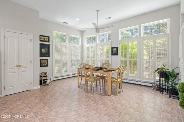 Dining room, Interior, Recessed Lighting
