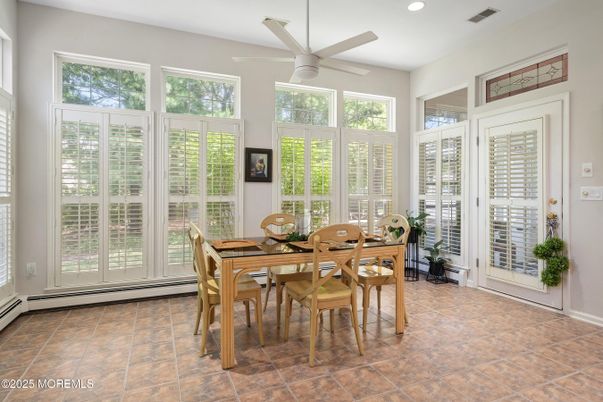 Dining room, Interior, Recessed Lighting