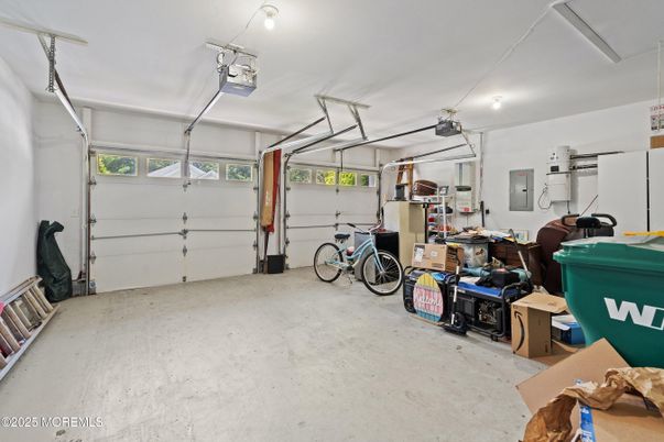 Garage, Interior