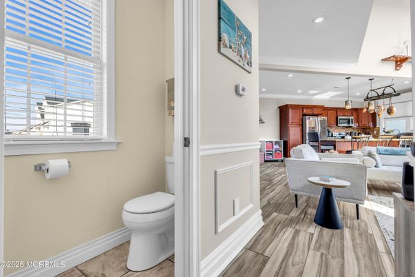 Interior, Kitchen, Living room, Pendant Lights, Recessed Lighting, Stainless Steel Appliances