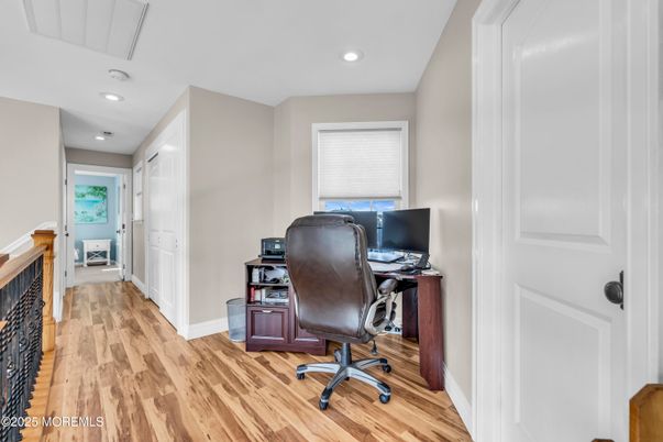 Home Office, Interior, Recessed Lighting, Wood Texture Flooring