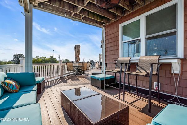 Exterior, Wood Texture Flooring