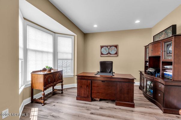 Home Office, Interior, Recessed Lighting, Wood Texture Flooring