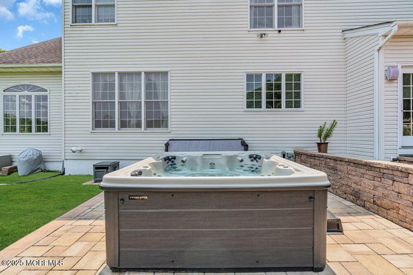 Exterior, Hot Tub