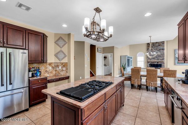 Chandelier, Dining room, Interior, Kitchen, Recessed Lighting, Stainless Steel Appliances