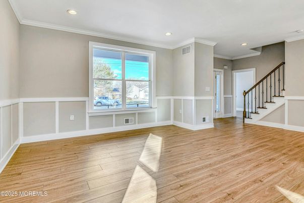 Empty room, Interior, Recessed Lighting, Wood Texture Flooring