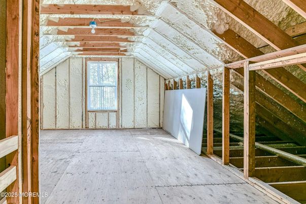 Empty room, Interior, Wooden Beams