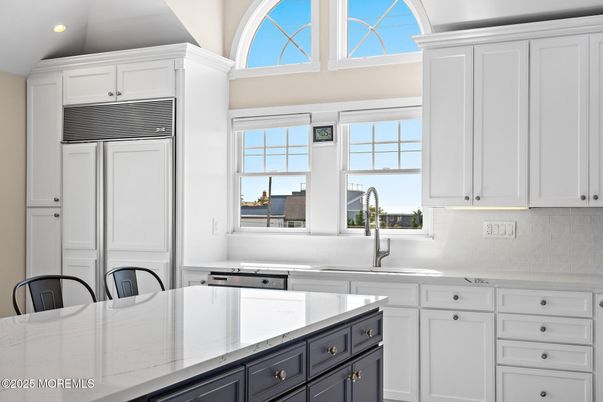 Interior, Kitchen, Recessed Lighting, Water