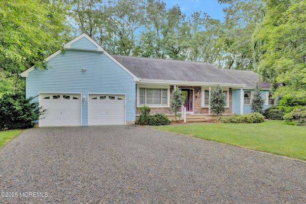 Attached, Exterior, Facade, Brick Facade, Ranch