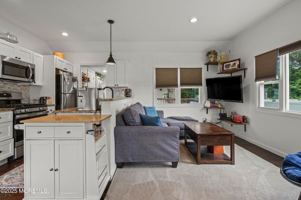 Interior, Kitchen, Living room, Pendant Lights, Recessed Lighting, Wood Texture Flooring