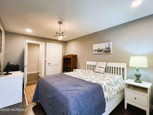 Bedroom, Interior, Pendant Lights, Recessed Lighting, Wood Texture Flooring