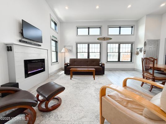 Fireplace, Interior, Living room, Recessed Lighting