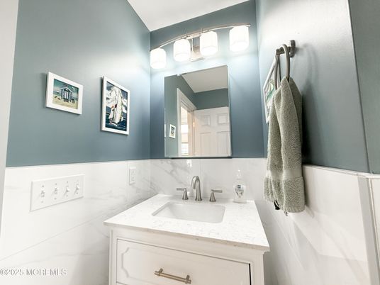 Bathroom, Interior, Marble Walls