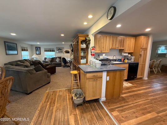Interior, Kitchen, Living room, Recessed Lighting, Wood Texture Flooring