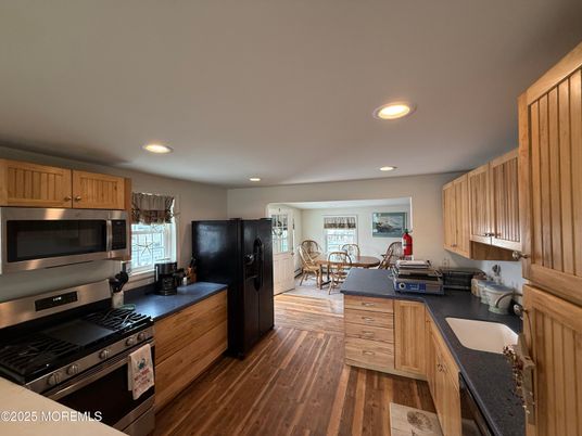 Dining room, Interior, Kitchen, Recessed Lighting, Stainless Steel Appliances, Wood Texture Flooring