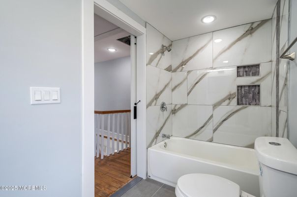 Bathroom, Interior, Recessed Lighting, Wood Texture Flooring