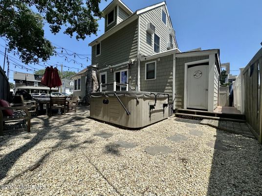 Exterior, Hot Tub